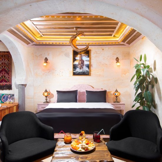 Stone Suite Room with Jacuzzi