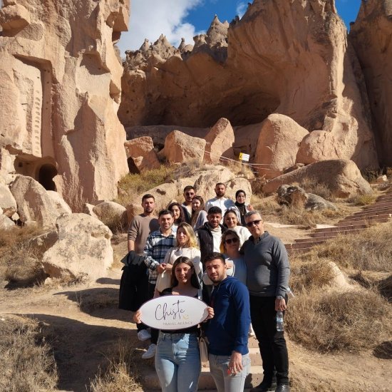 Sunrise Photo Shoot with Balloons