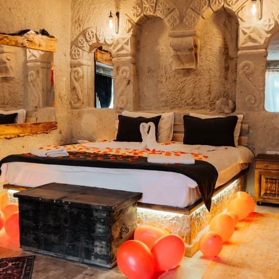 Özel Havuzlu Zuwinasa Suit